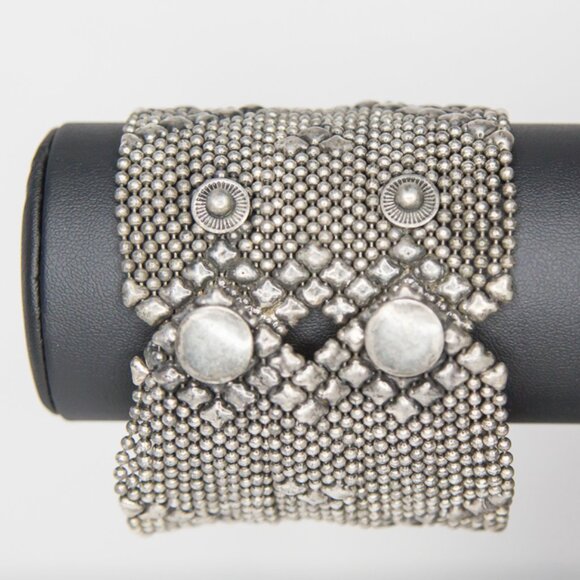 SOLD Silver Artisan Chain Mail Bracelet Cuff with Diamond Pattern - Picture 3 of 6